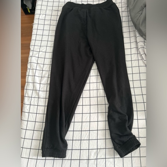 Costco Puma Athletic Track Pants in Black, Size Women’s Medium - Picture 4 of 4